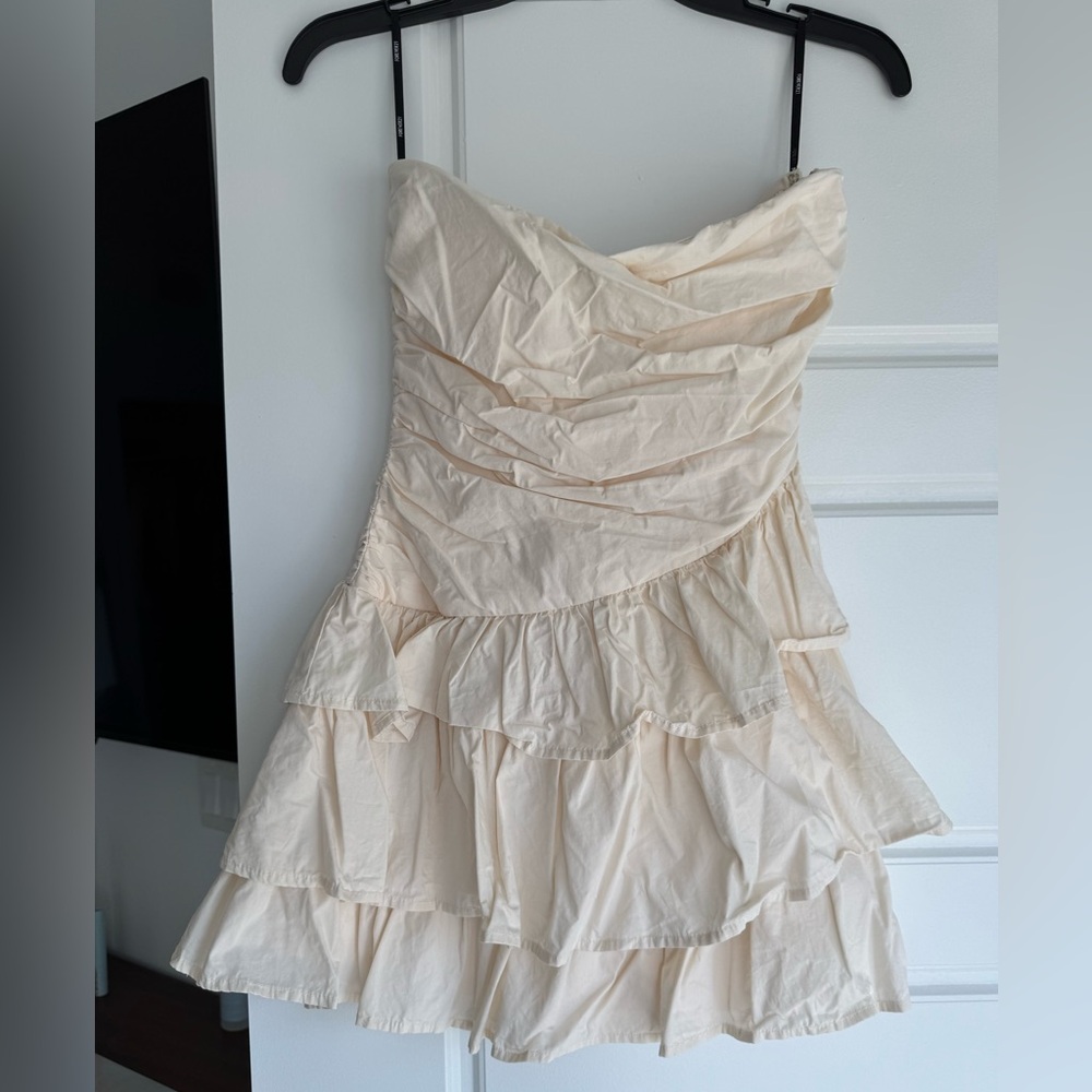 Forever 21 Strapless Tiered Ruffle minidress